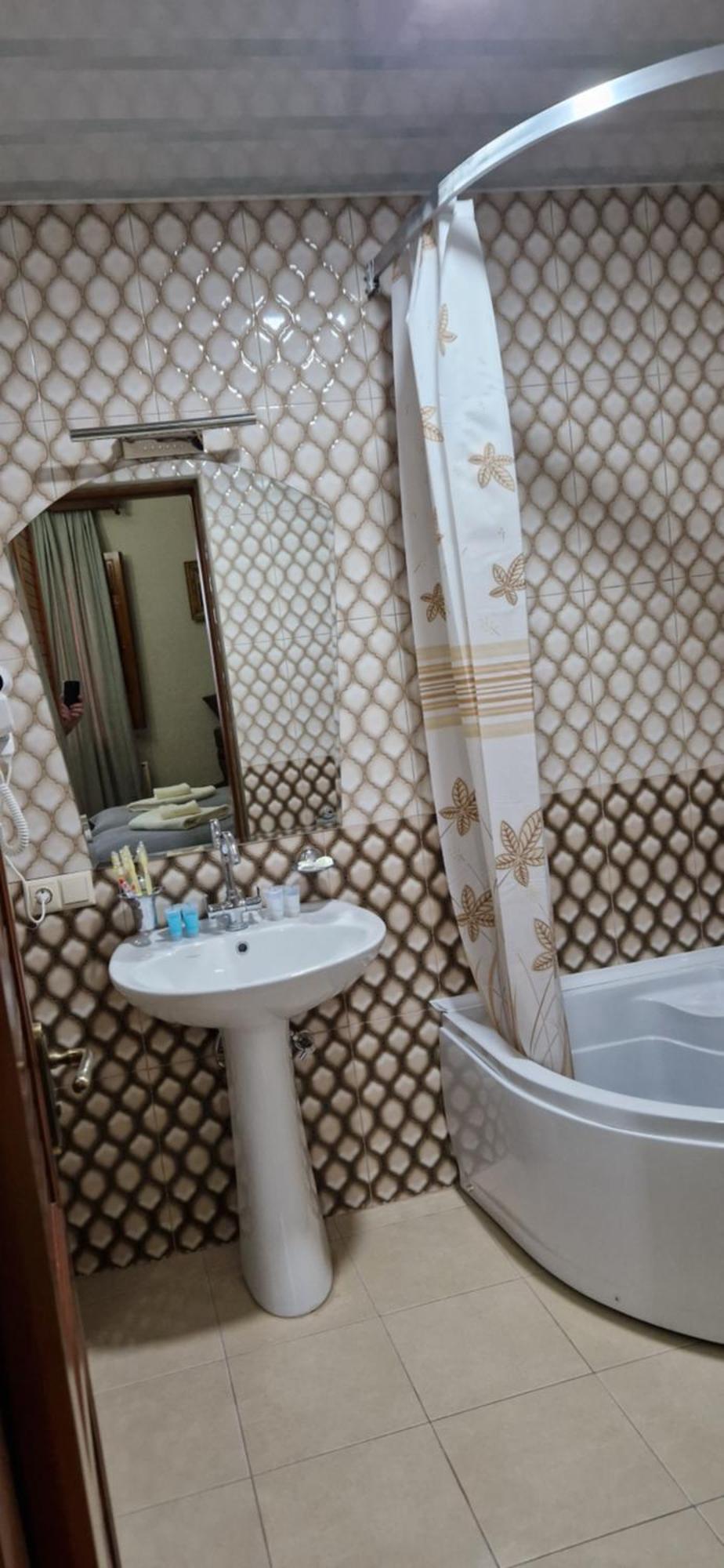 Hotel Villa Kutaiszi Kültér fotó