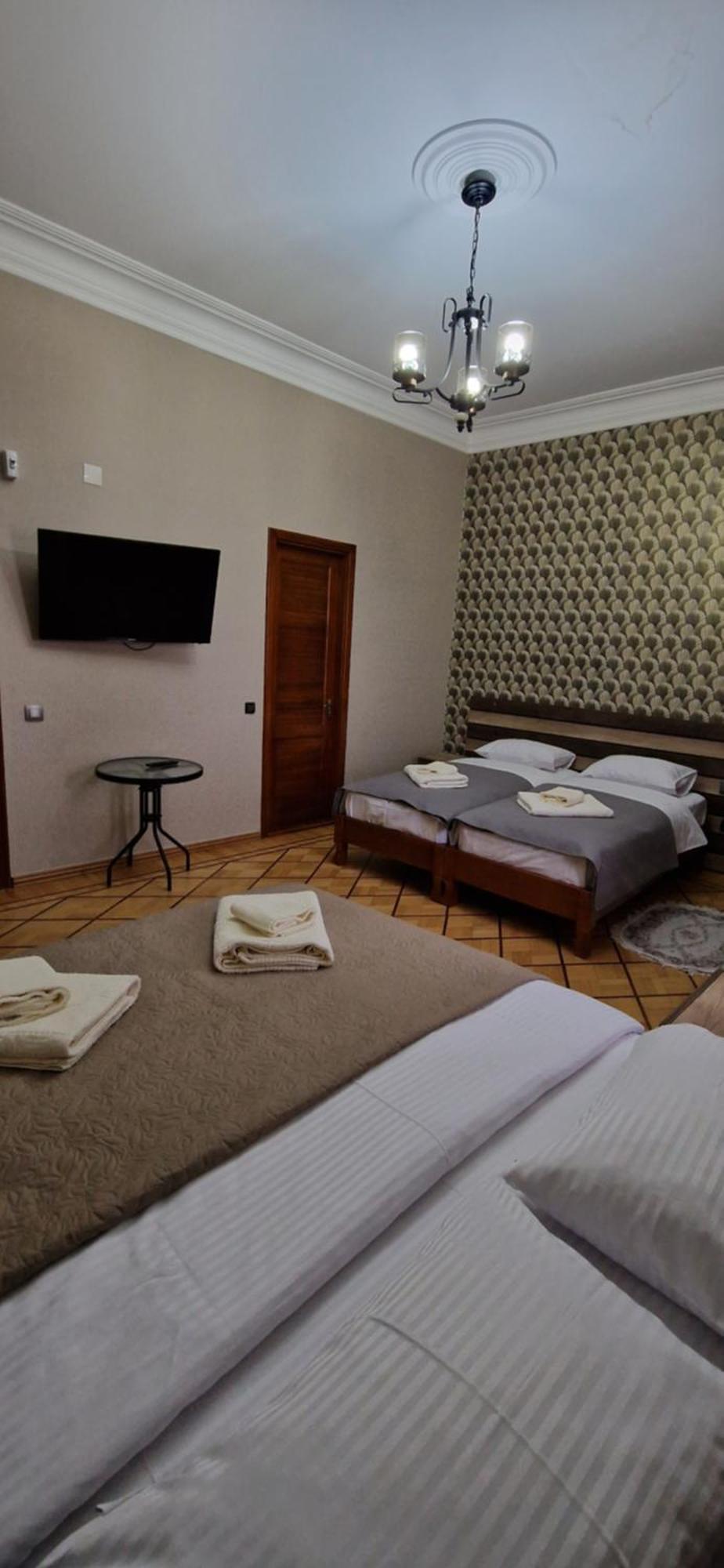 Hotel Villa Kutaiszi Kültér fotó