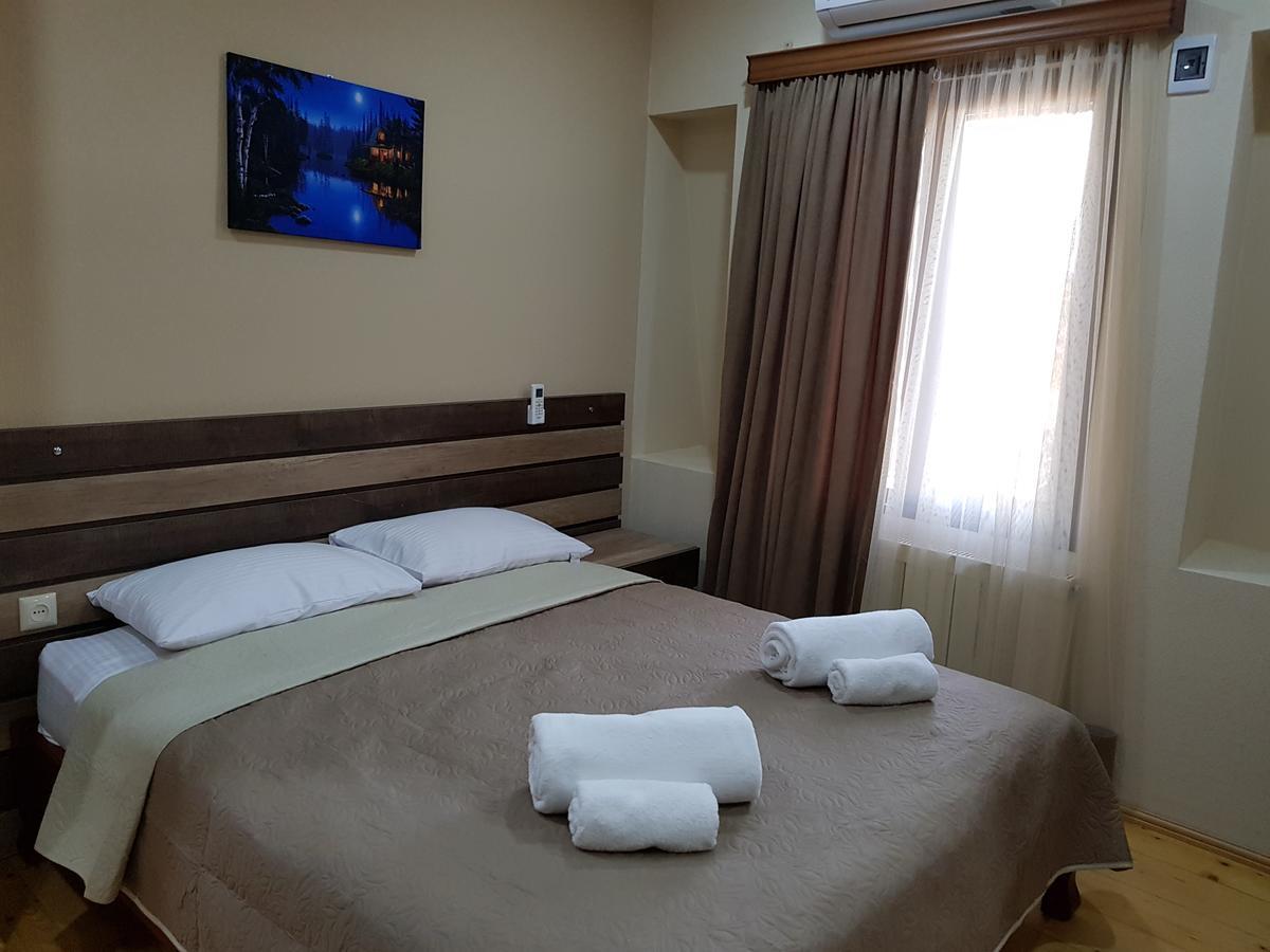 Hotel Villa Kutaiszi Kültér fotó