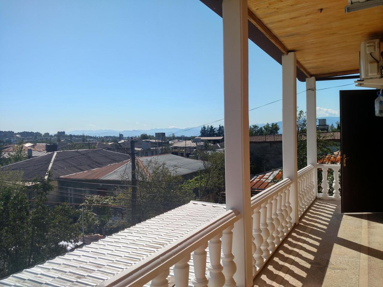 Hotel Villa Kutaiszi Kültér fotó