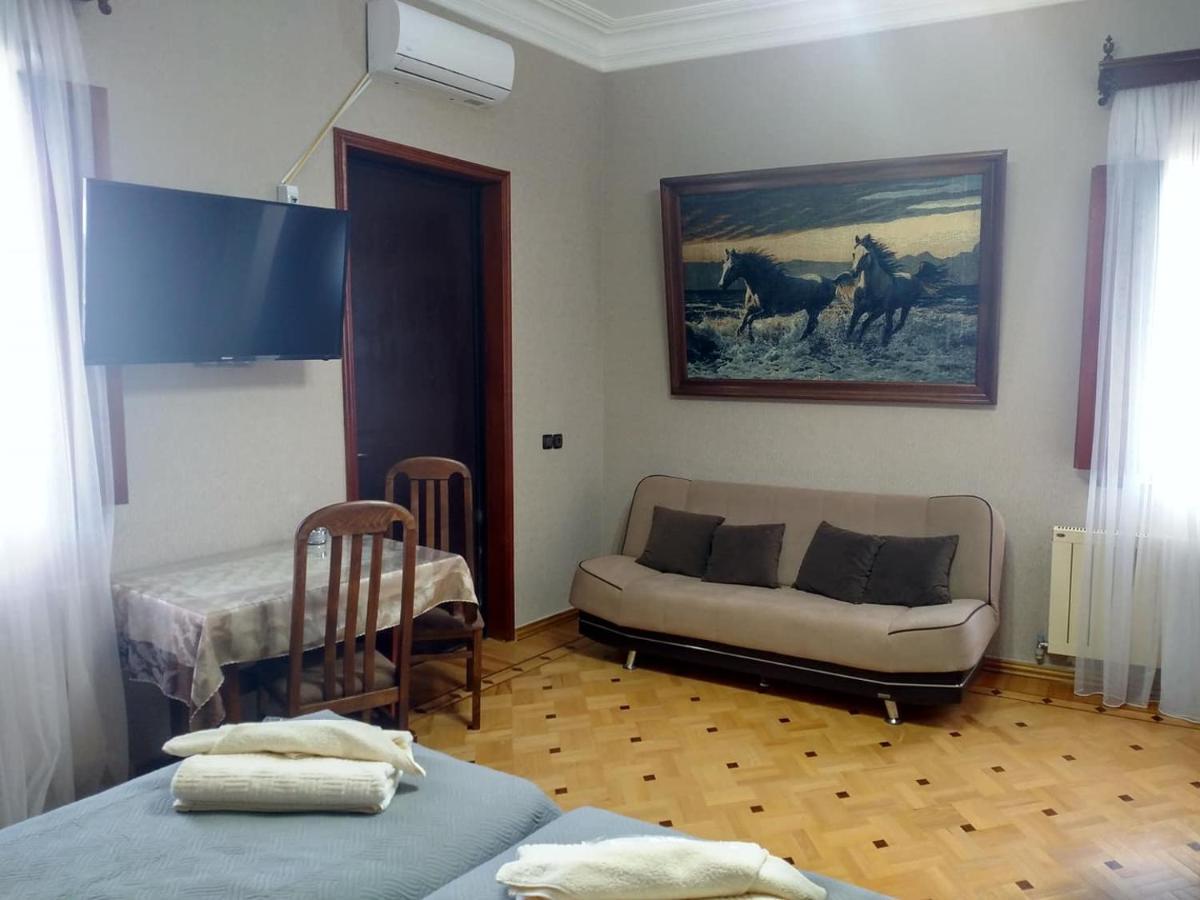 Hotel Villa Kutaiszi Kültér fotó